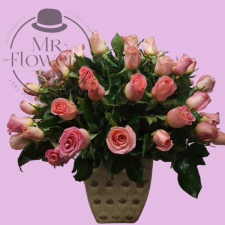 75-Rosas-Rosa-en-Arreglo-Floral