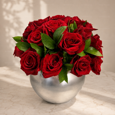 Arreglo Floral con 24 Rosas Rojas en Base Espejo Arreglo Floral con 24 Rosas Rojas en Base Espejo