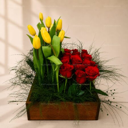Arreglo Floral con Tulipanes y Rosas Arreglo Floral con Tulipanes y Rosas