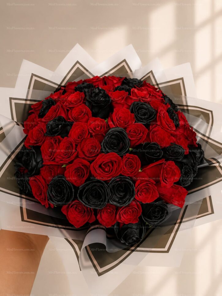 Ramo de 80 rosas negras y rojas