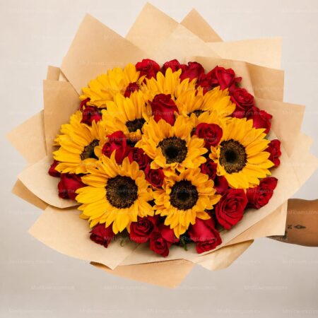 Ramo de Rosas y Girasoles