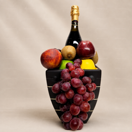 Arreglo Frutal con Vino