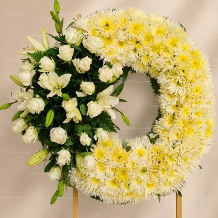 Corona Fúnebre Elegante con Arreglo Floral