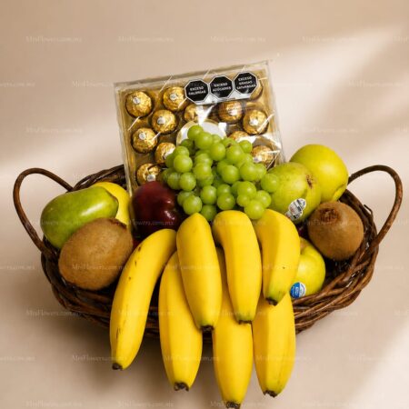 Arreglo Frutal con Chocolates