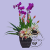 Arreglo Floral con Orquídeas y Tulipanes Arreglo Floral con Orquídeas y Tulipanes