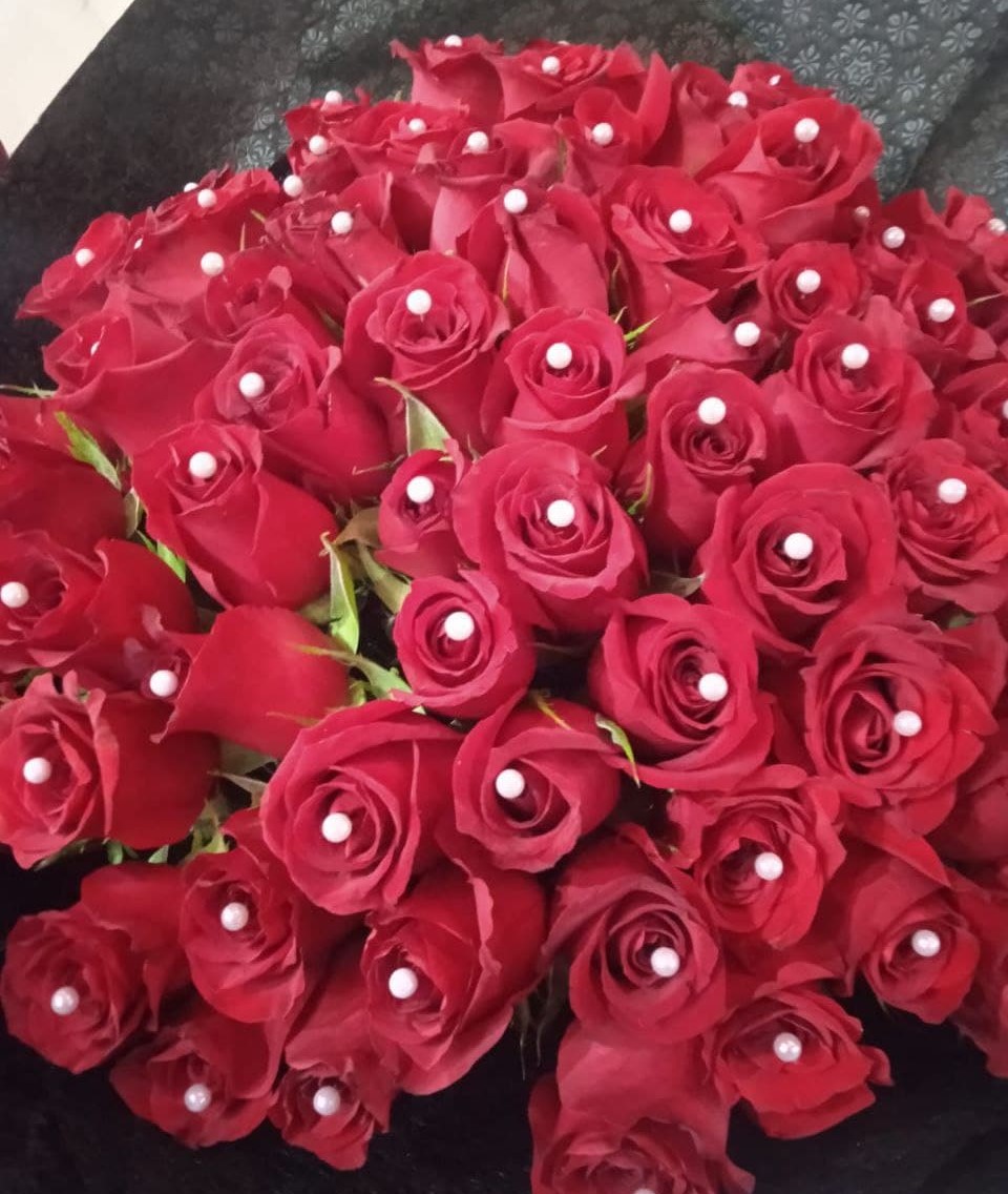 Flower Arrangements for a Wedding, add elegance to your big day.