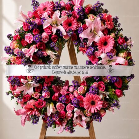 Corona Fúnebre en Tonos Rosas Corona Fúnebre en Tonos Rosas