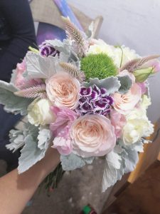 Arreglos florales para boda: elige los ideales en Mrs. Flowers