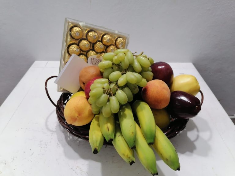 Frutas y Chocolates - Mrs. Flowers