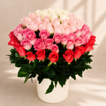 arreglo floral con 100 rosas