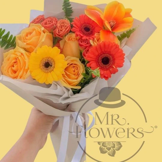 Ramo de Mini rosas, Rosas y Gerberas Ramo de Mini rosas, Rosas y Gerberas