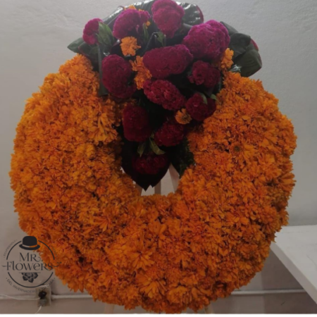 Corona fúnebre con Cempasuchil Corona fúnebre con Cempasuchil