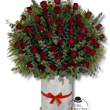 Arreglo Floral de 50 rosas rojas