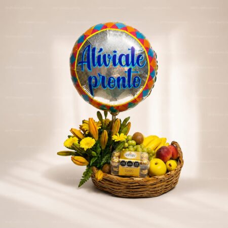 Arreglo Frutal Floral con Globo y Chocolates