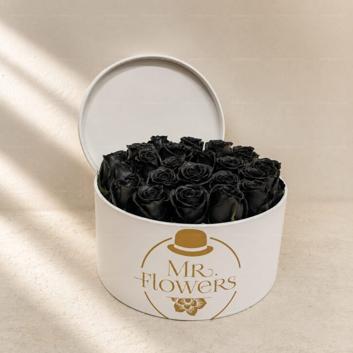 Caja de 24 rosas negras